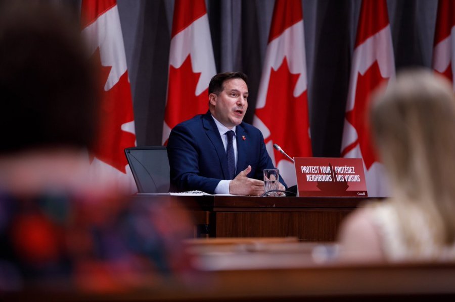 Kanadaja kërkon të marrë mbi 1.2 milionë emigrantë/ Ministri i Emigracionit prezanton planin