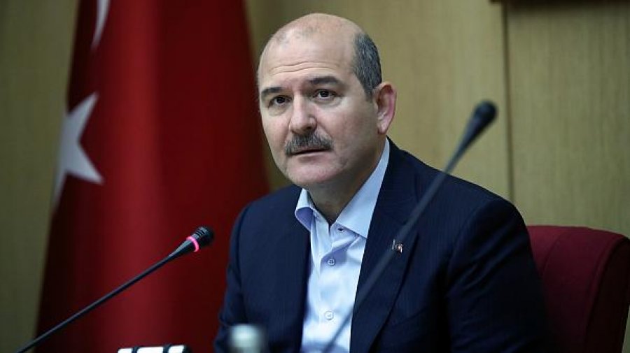 Ministri i Brendshëm turk rezulton me Covid 19
