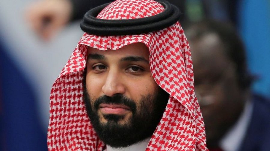 Mbreti saudit shkarkon zyrtarët e mbrojtjes