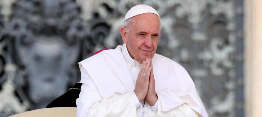 Papa: ‘Le ti lutemi zotit dhe të bashkohemi që ta mundim këtë pandemi’