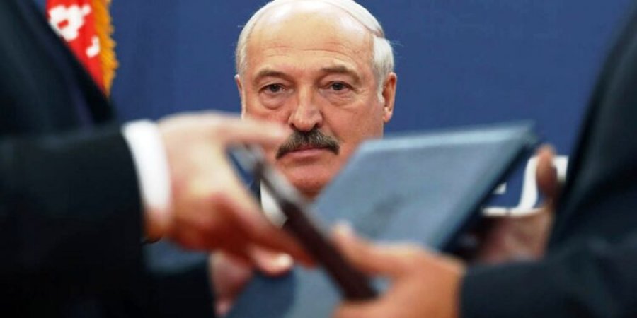Lukashenko bëri befas betimin për mandat të ri presidencial në Bjellorusi