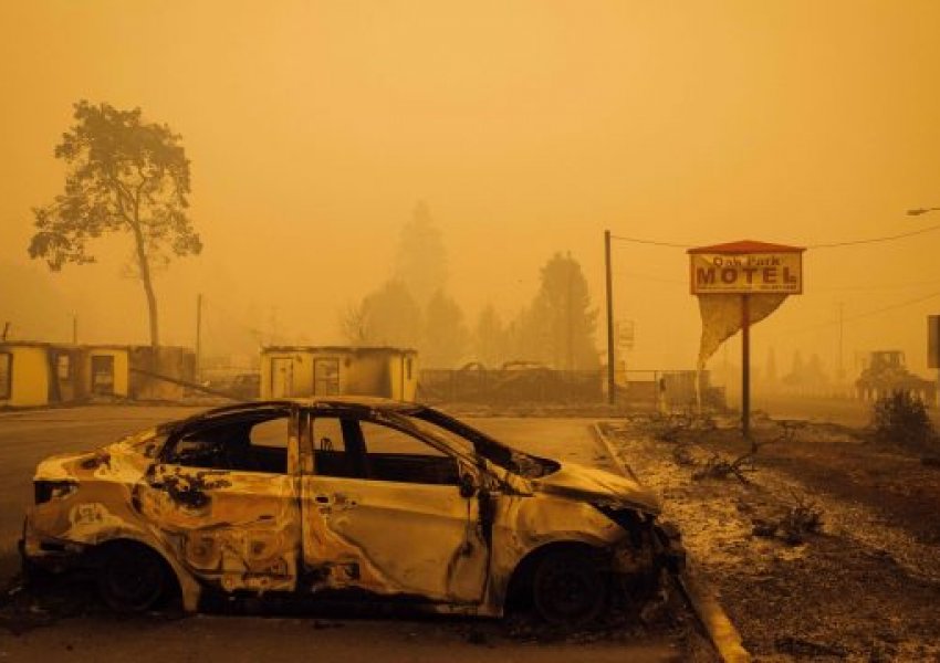 Së paku 23 të vdekur e dhjetëra të zhdukur nga zjarret në perëndim të ShBA-së