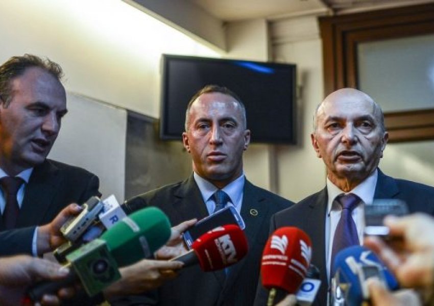 Hoti tash e tutje do t'i merr udhëzimet për dialogun nga Mustafa, Haradinaj dhe Limaj