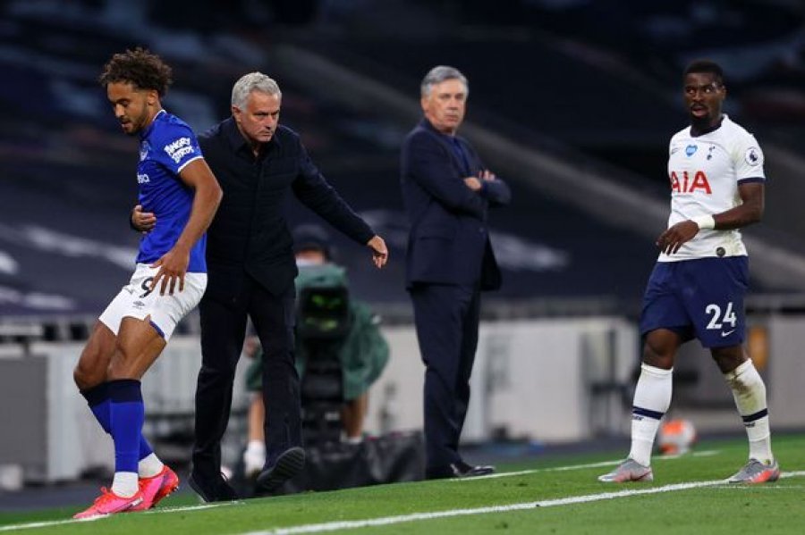 Surprizë në Tottenham-Everton, Mourinho mposhtet nga Ancelotti në sfidën e trajnerëve