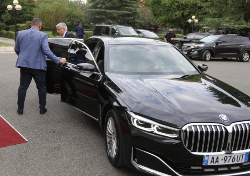 ‘BMW-ja kushtoi vetëm 49 mijë euro’/ Një reagim pa shpjegim i Lleshajt