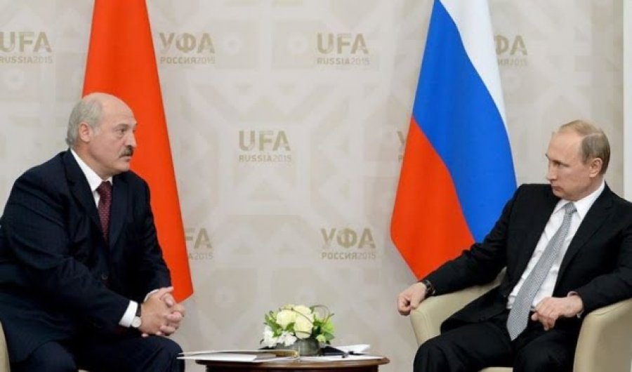 Lukashenko kërkon ndihmë, Putin i dhuron 1.5 miliard dollarë kredi