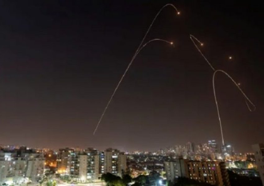 Palestinezët sulmojnë me raketa pas nënshkrimit të marrëveshjes në Shtëpi të Bardhë, ka të plagosur