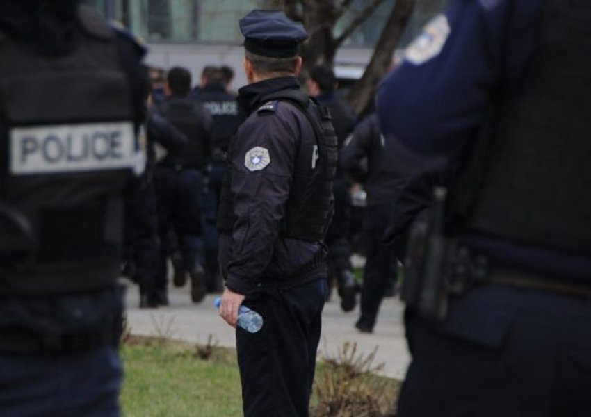 Policia e Kosovës pezullon përkohësisht protestat, morën premtim nga Hoti