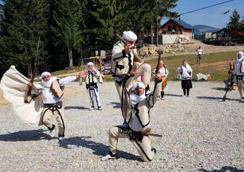 Ansambli dhe lojërat tradicionale të Rugovës nën mbrojtje të shtetit