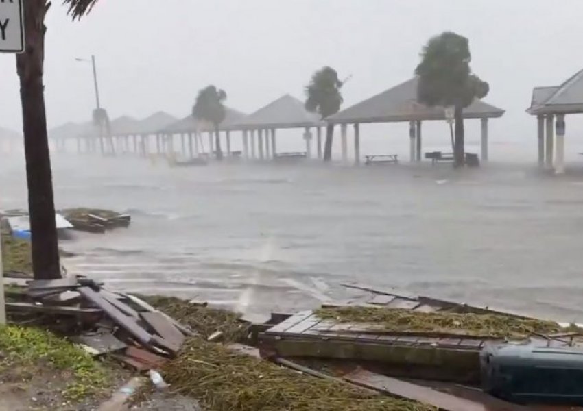 Uragani Sally sjell përmbytje katastrofike në SHBA