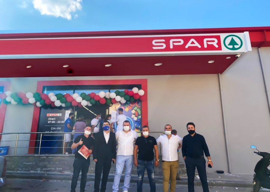 JUMBO dhe SPAR vijojnë zgjerimin e rrjetit të dyqaneve në Vlorë dhe Pogradec
