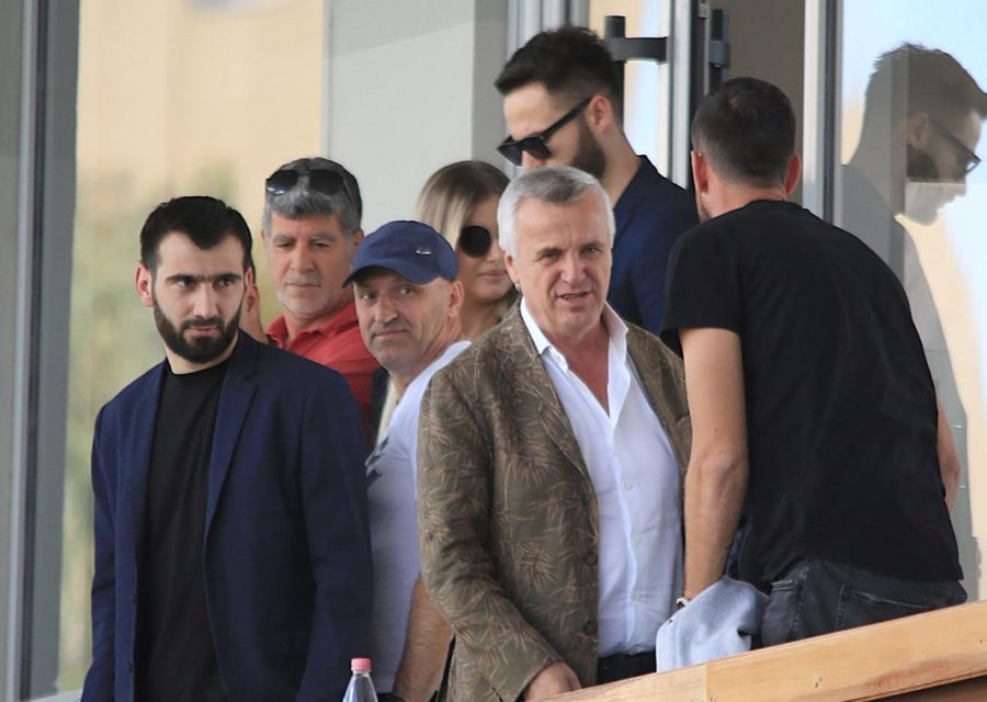 Refik Halili prezanton drejtorin e ri teknik të Tiranës