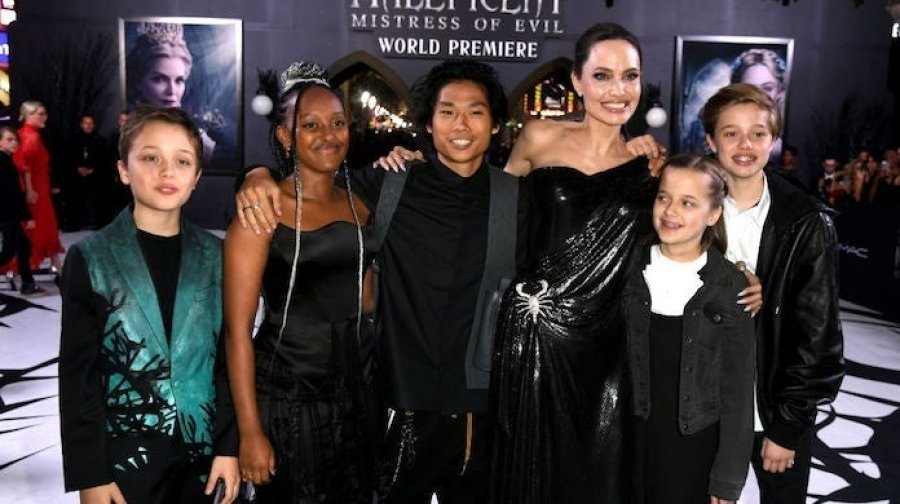 Angelina Jolie 'harron' Brad Pitt, kalon kohën me fëmijët e saj