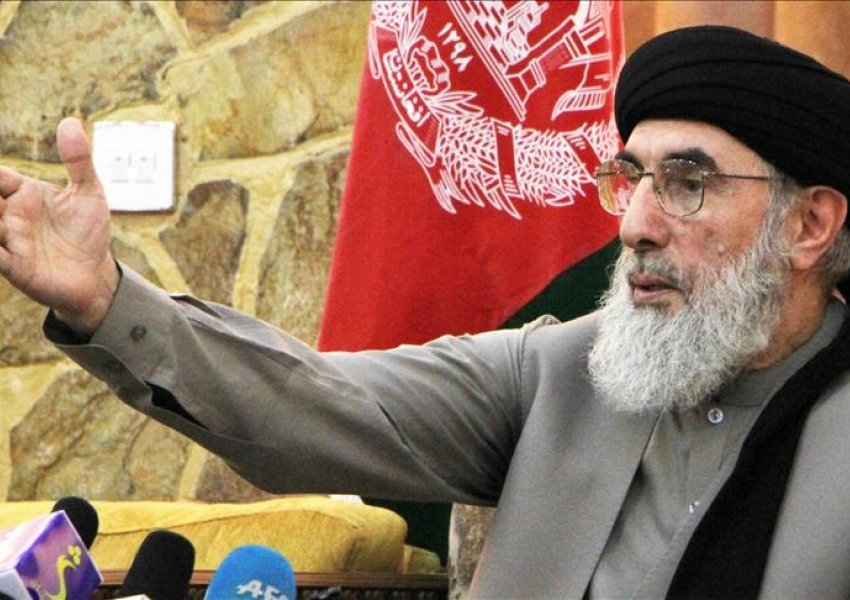Afganistan, Hekmatyar i gatshëm të shtrëngojë duart me Talebanët