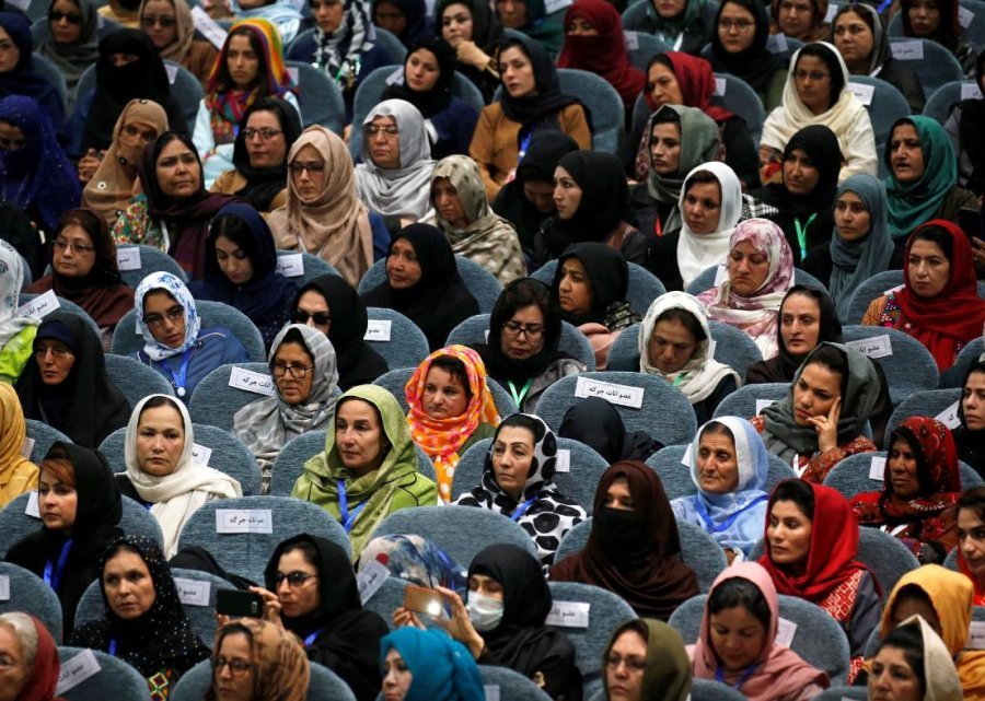 Në emër të nënës: Gratë afgane fitojnë të drejtën e njohjes, tërbohen talebanët