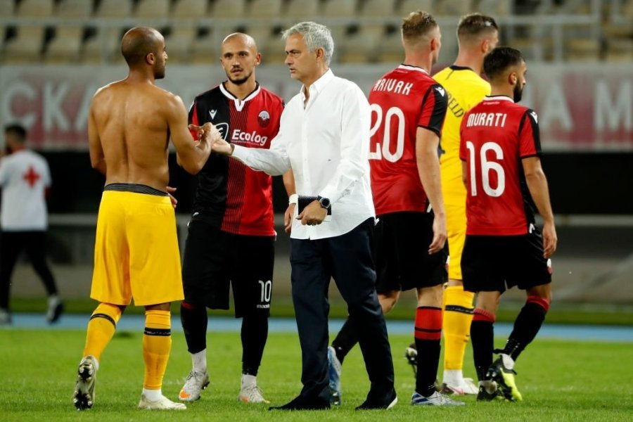 ‘Po ta lije të luante futboll të vinte në vështirësi’, Mourinho me elozhe për Shkëndijës: Nëse nuk ndesheshin... 