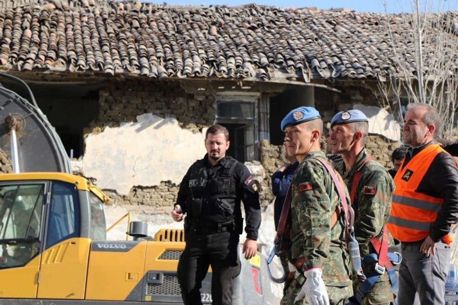 Ministria e Mbrojtjes, njoftim për tërmetin 4,5 ballë në Cerrik