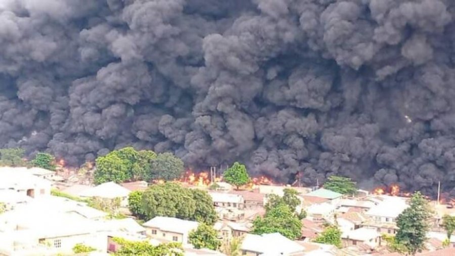 Shpërthen cisterna me benzinë në Nigeri, lë pas 23 viktima