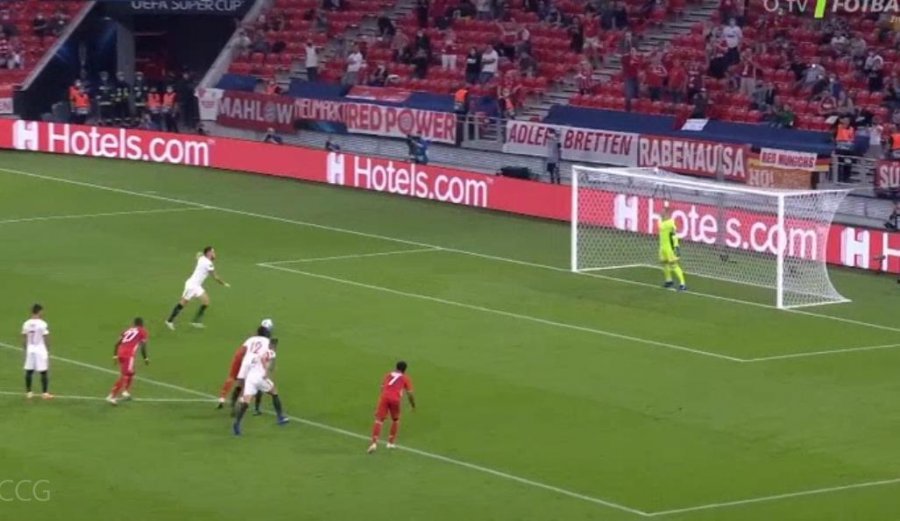 VIDEO/ Rakitic fiton penallti për Sevillan, shikoni ekzekutimin përballë Neuerit!
