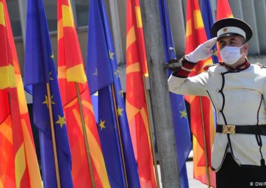 Bullgaria kërkon nga BE-ja të mos e njohë kombin dhe gjuhën maqedonase