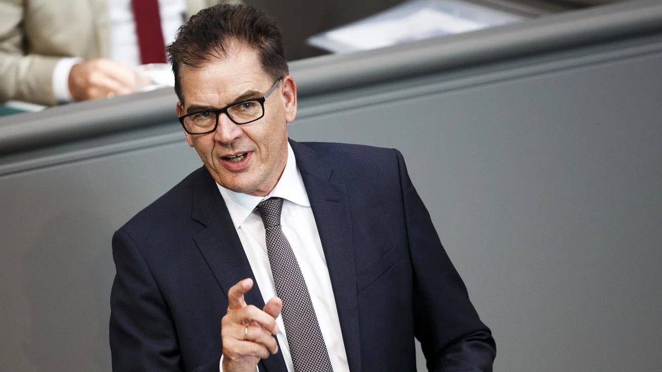 Ministri gjerman: ‘Karantina do të shkaktojë më shumë viktima se Covid 19-ta’