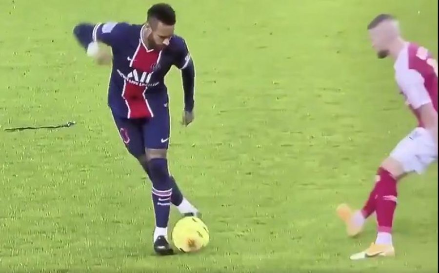 VIDEO/ Momenti kur Neymar e turpëron keq futbollistin shqiptar, çfarë klasi!
