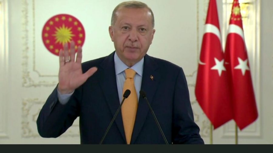 Ambasadori amerikan paralajmëron: Turqia nuk do ketë më ilaçe