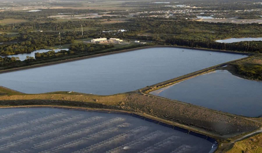Uji i kontaminuar, Florida para katastrofës nga rezervuari i minierës së fosfatit