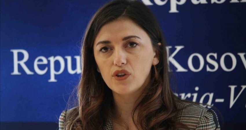 Anëtari i LDK-së kritikon Albulena Haxhiun