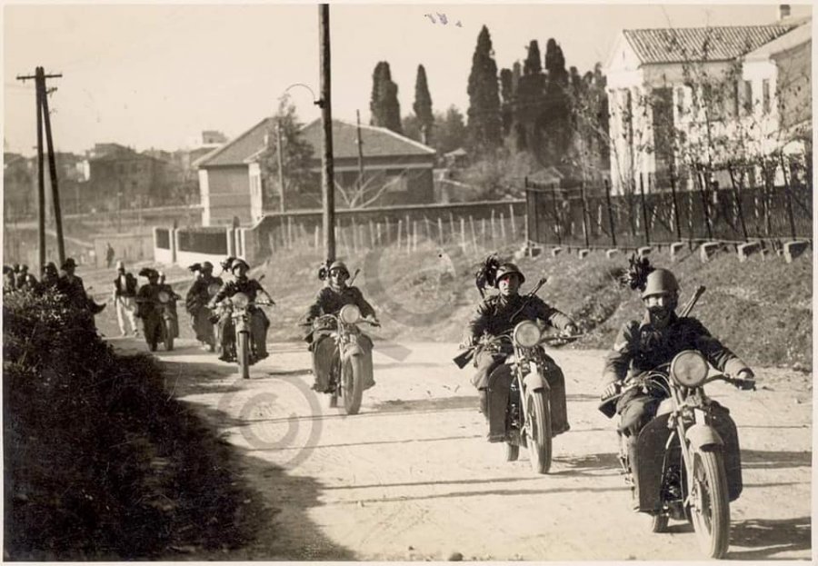FOTO/ 82-vjetori i pushtimit italian të Shqipërisë