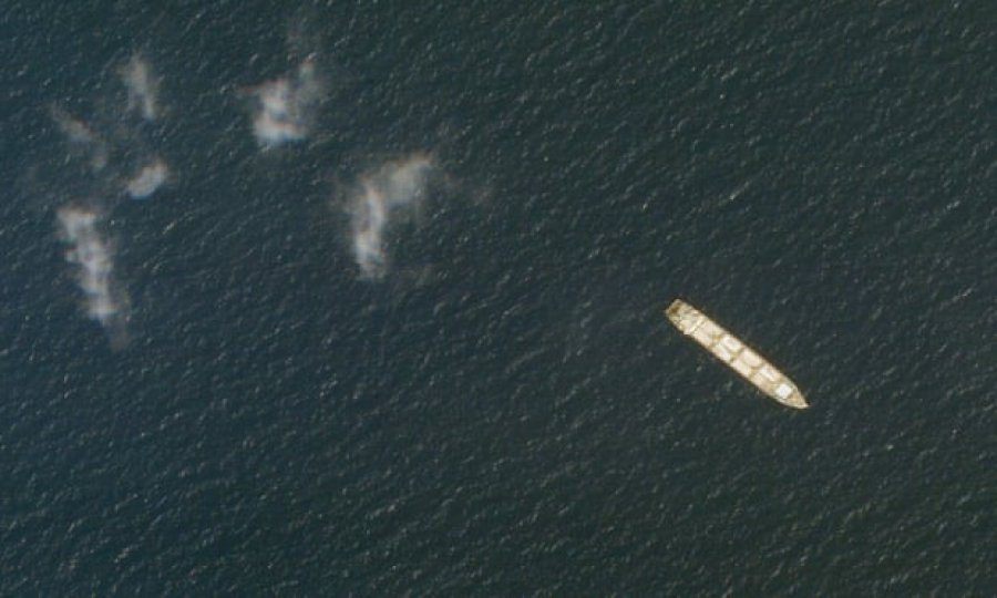 Sulmohet anija iraniane e cila dyshohet se kryente veprimtari sekrete