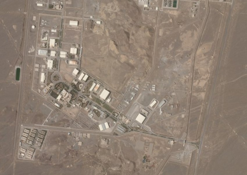 Shpërthen një central bërthamor në Iran