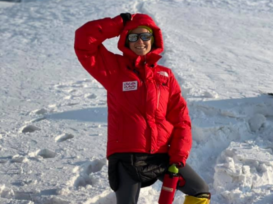 FOTO/ Alpinistja shqiptare tenton të ngjisë Annapurna në Himalaje
