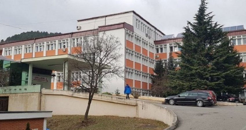 Spitalit i Pejës pranon 10 aspiratorë kirurgjikë me rrymë nga ShSKUK