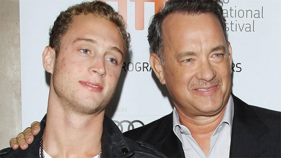 Djali i Tom Hanks akuzohet për abuzim fizik nga ish-partnerja e tij