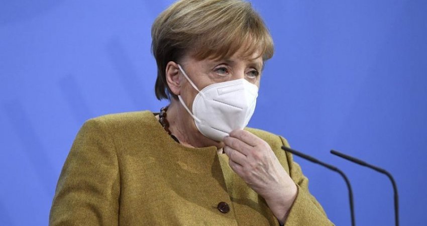 Merkel vaksinohet me 'AstraZeneca'
