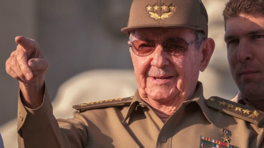 Raul Castro jep dorëheqje nga kreu i Partisë Komuniste