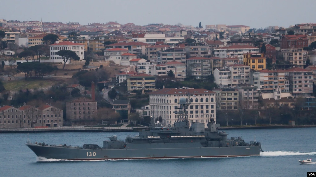 Thellohen tensionet me Ukrainën/ Rusia shton praninë luftarake në Detin e Zi
