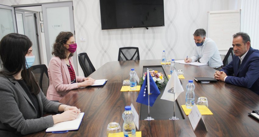 Pavarësimi energjitik i Kosovës, ministrja e Kurtit ‘zbarkon’ në KOSTT