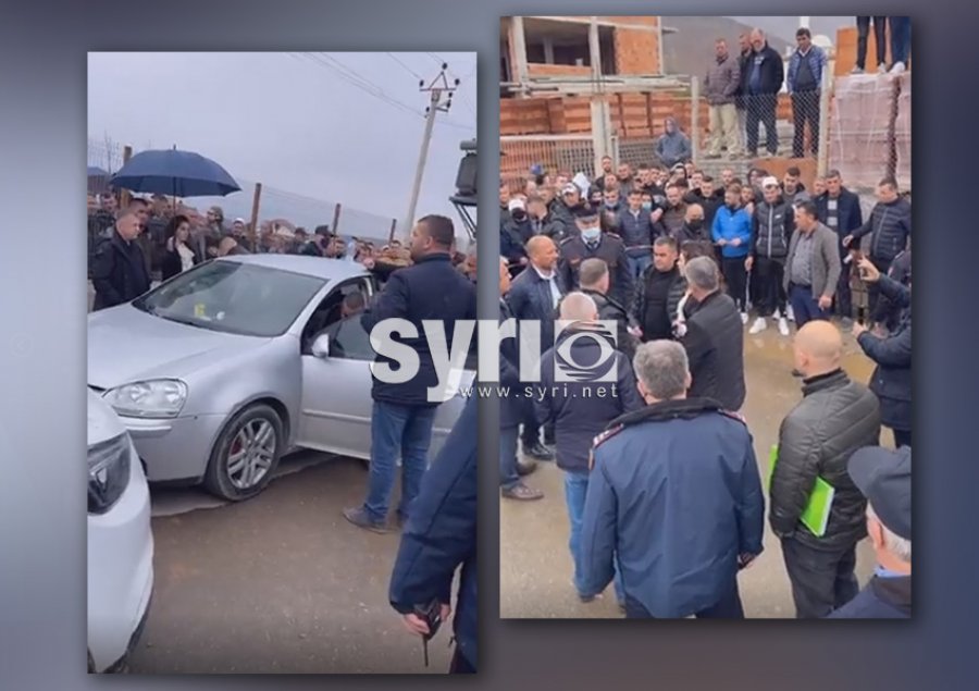 VIDEO/ Dibër, policia gjen shuma të mëdha parash në makinën që po blinte vota