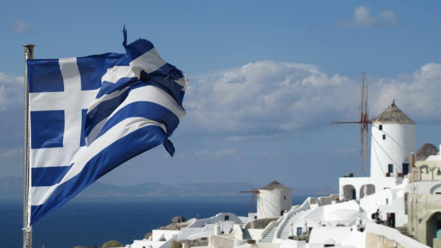 Përhapja e variantit Delta, Greqia rrezikon mbylljen e ishujve turistikë