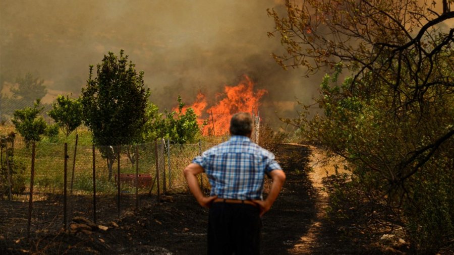 Katastrofa në Turqi, ministri turk ngre dyshime: ‘Si ka mundësi që 112 vatra zjarri shpërthyen njëkohësisht’