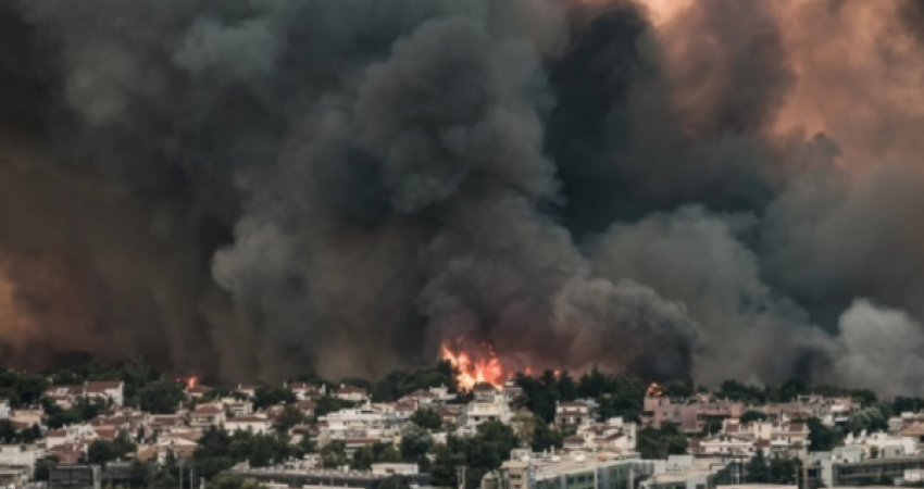 Zjarri gjigant në Greqi zbulohet aktiviteti i rrallë në vatër