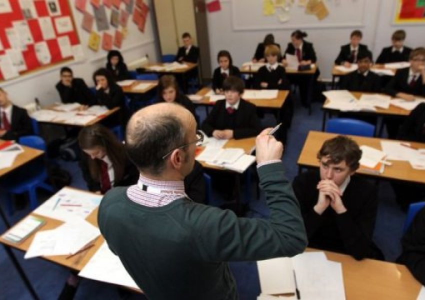 Anglia vendos futjen e gjuhës Latine në shkollat publike