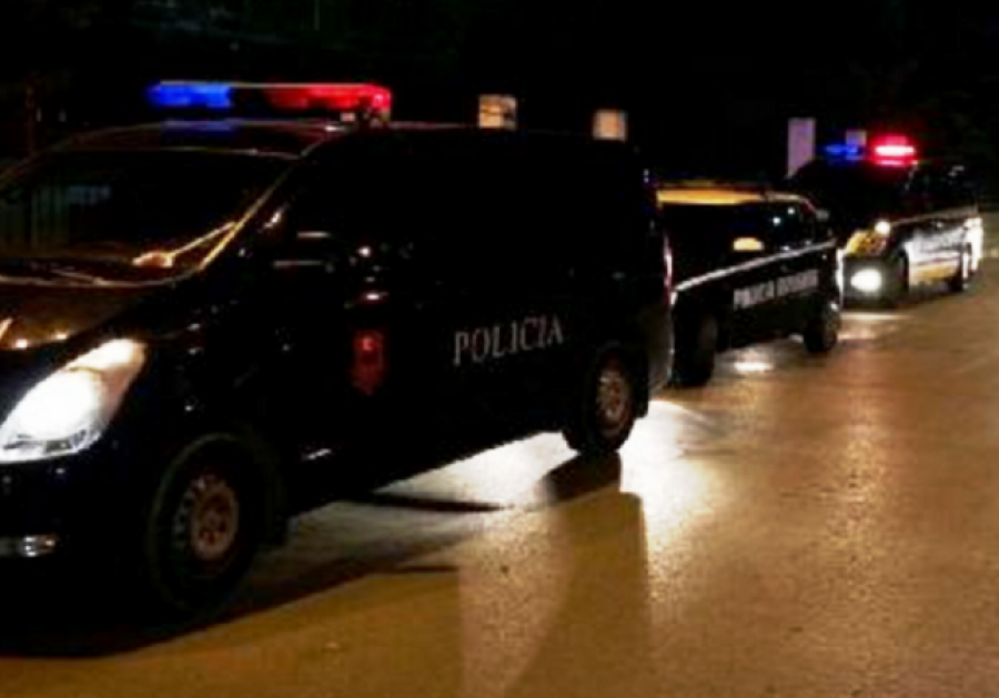 FNSH dhe policia kontrolle në Vlorë, disa të shoqëruar