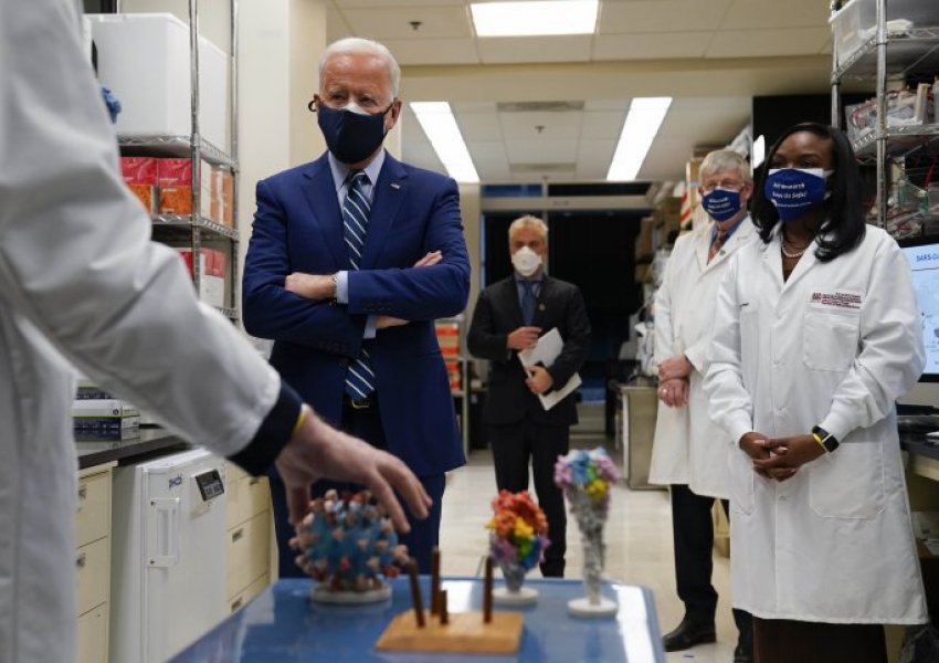 Shërbimet sekrete i dërgojnë Joe Biden, raportin për origjinën e koronavirusit