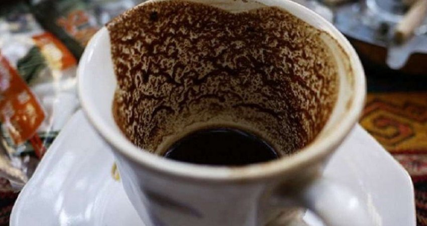 Mësoni si të shikoni filxhanin e kafesë turke!