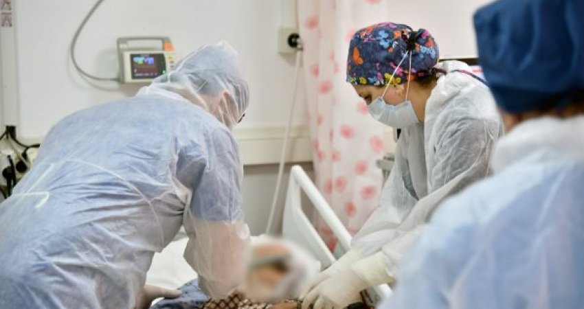 49 pacientë me COVID-19 në gjendje të rëndë në Spitalin e Pejës