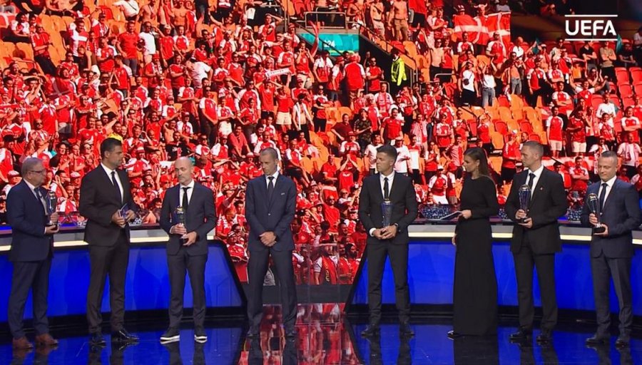Simon Kjaer dhe ekipi mjekësor danez nderohen nga UEFA