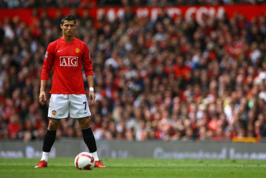 Zyrtarisht lojtar i Manchester United, Cristiano Ronaldo flet fjalët e para: Mezi pres të luaj në ‘Old Trafford’